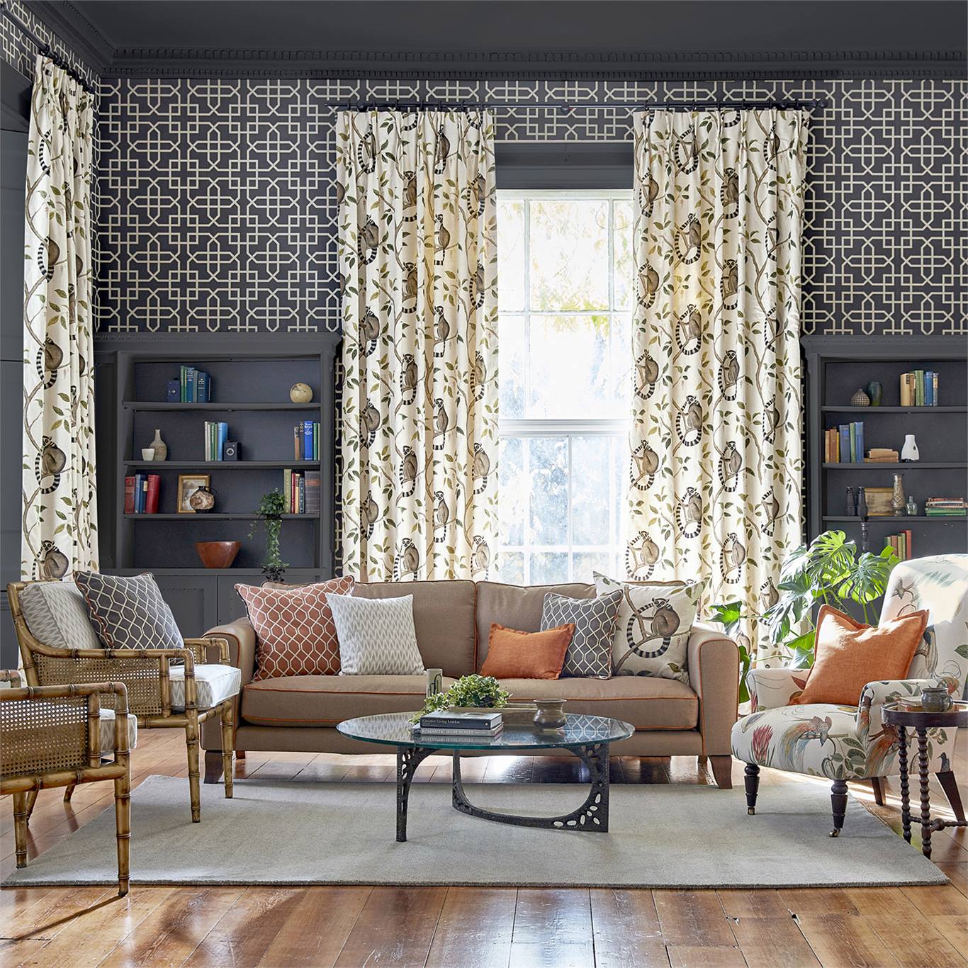 Обои Sanderson The Glasshouse Hampton Trellis 216662 фото в интерьере